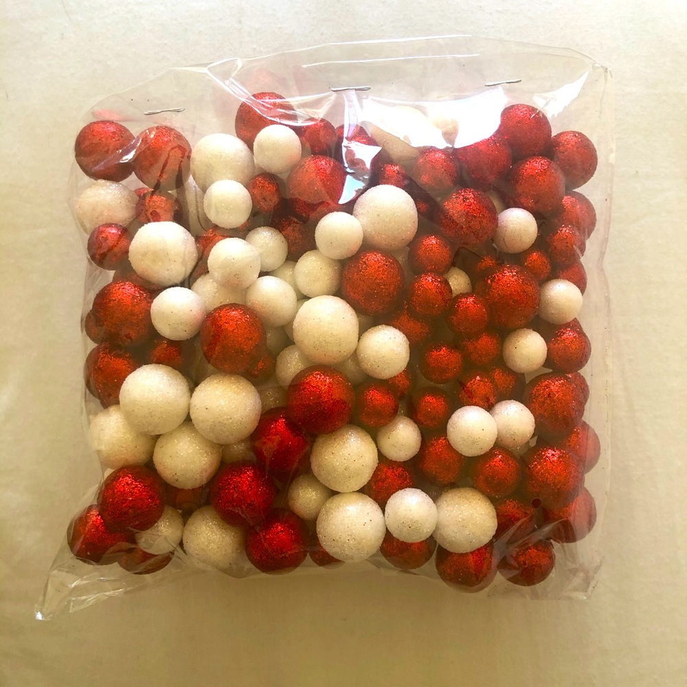 Vase filler ❤️ 🤍